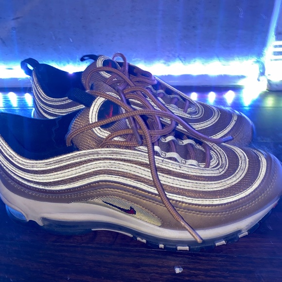Air Max 97 OG Metallic Gold - Picture 3 of 4